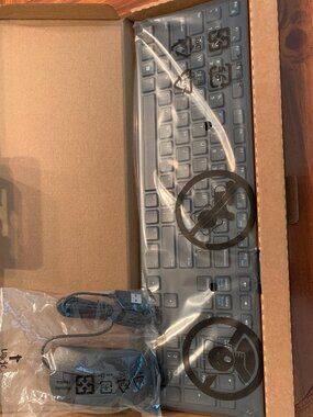 BRAND NEW DELL KEYBOARD KB216 & OPTICAL MOUSE WITH SCROLL WHEEL CN-ODMV3P-CH400